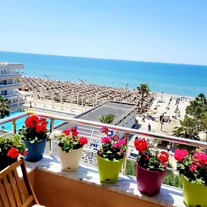 sea-view-apartment-durres-2001-2.albaniahotels.org/